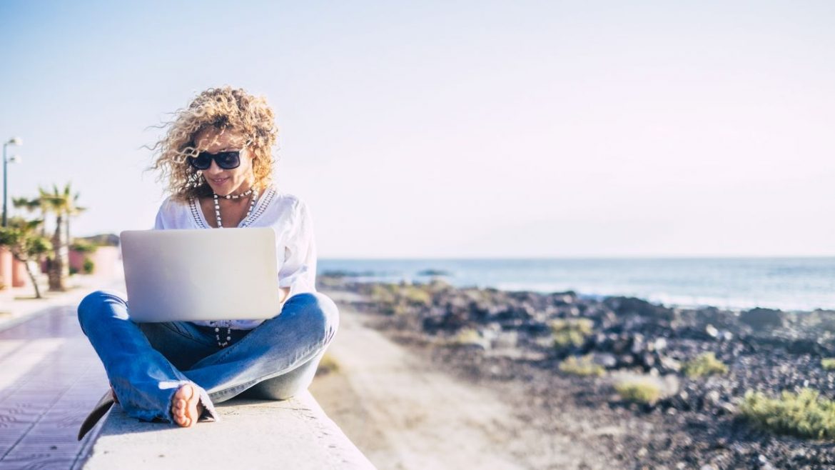 Daily Living Strategies for Digital Nomads