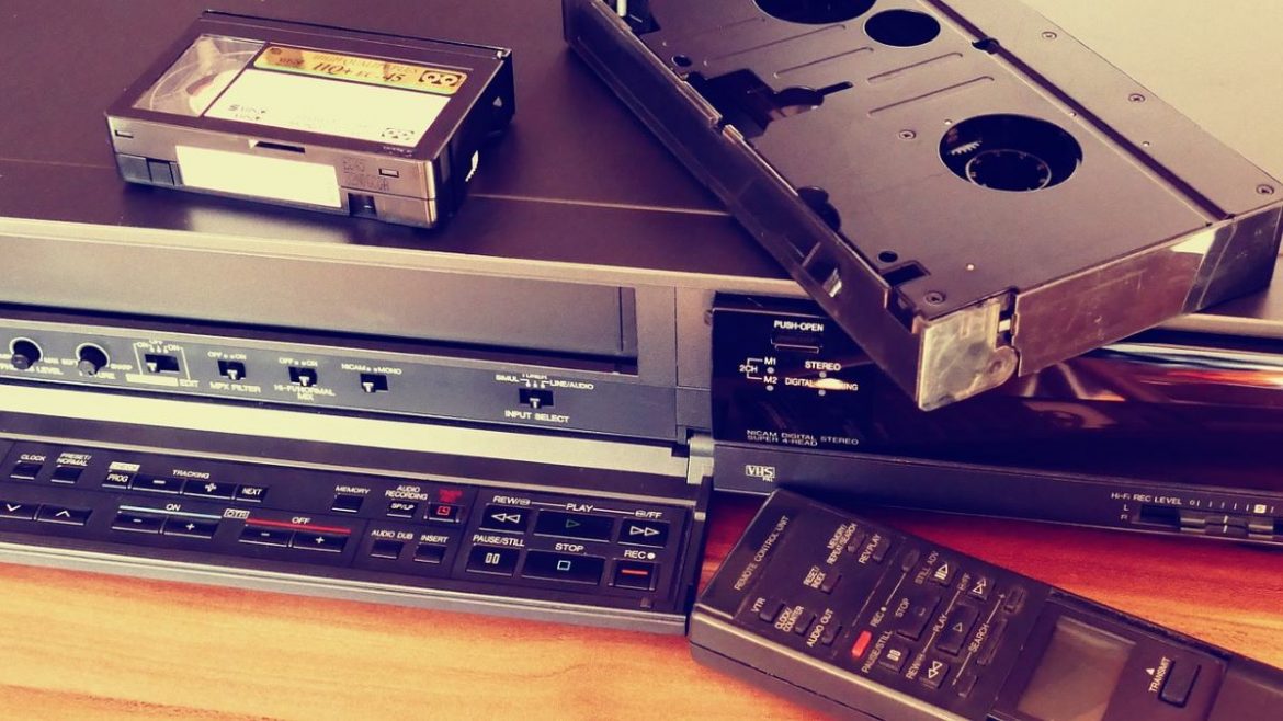 Maven Moment: An Old VCR