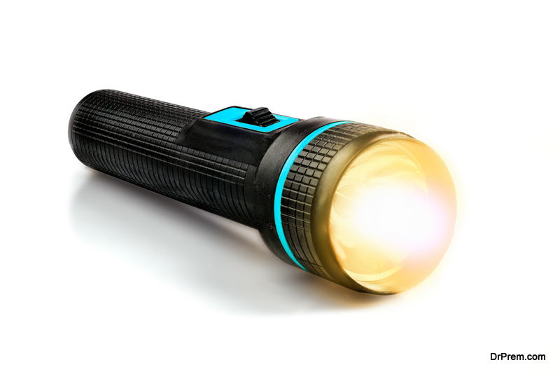 Flashlights and Torches: What Makes Them Different?