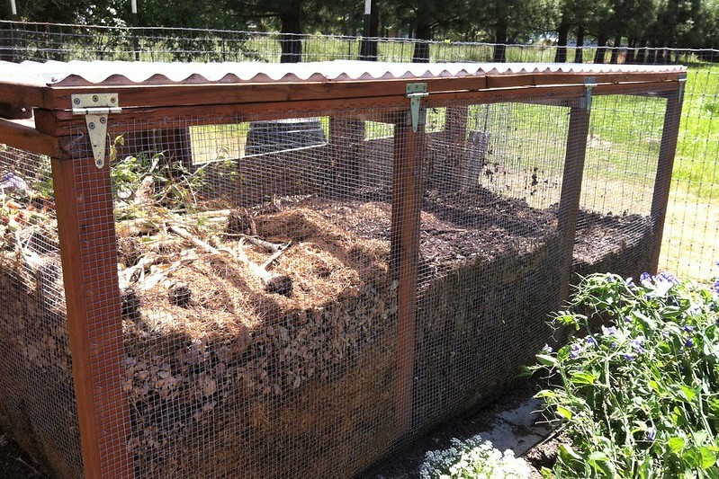 Backyard Compost Bin Roundup