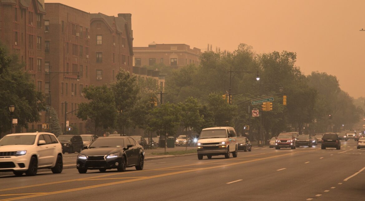 How to Protect Your Lungs From Poor Air Quality and Wildfire Smoke