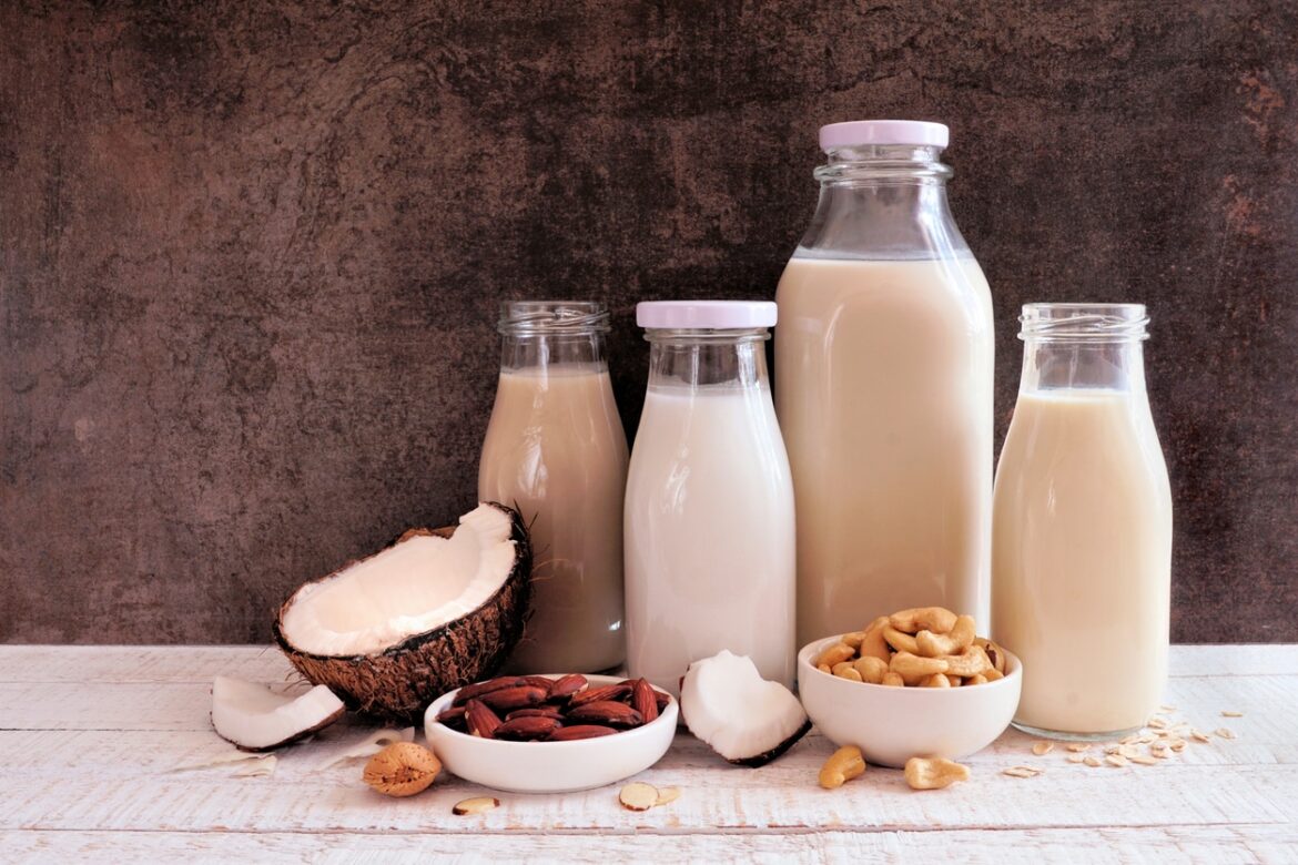 6 Reasons Why Milk Alternatives Are Better for the Environment Than Dairy