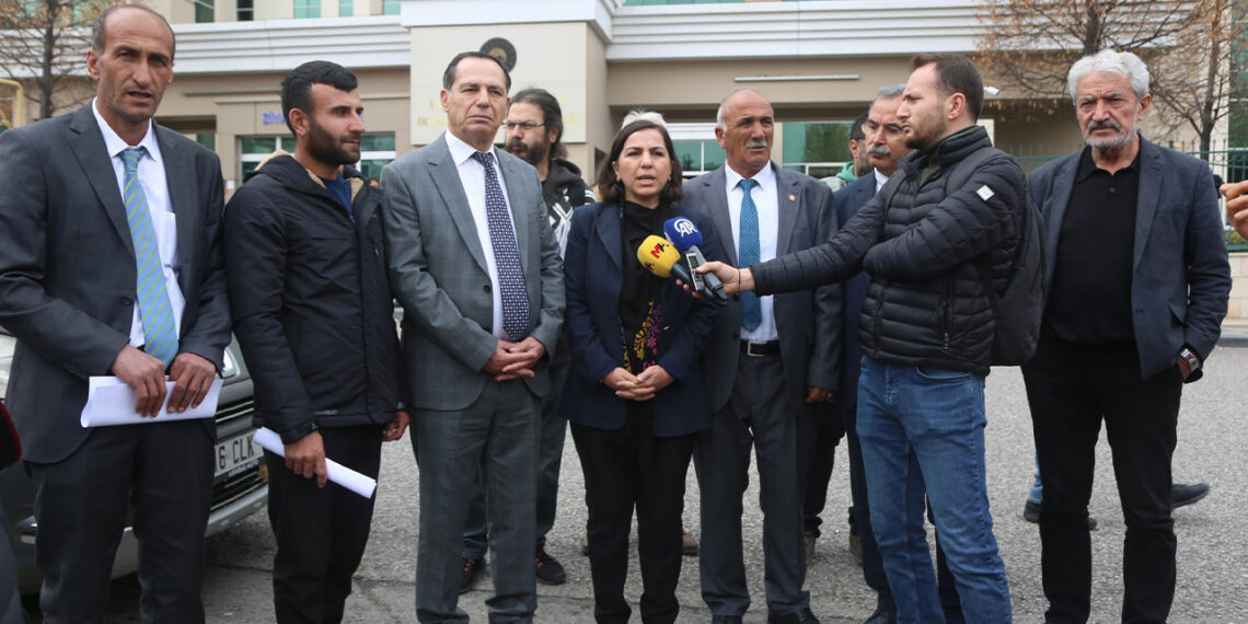 Kurdish villagers stop Turkish Government from building solar power plant in their nature reserve