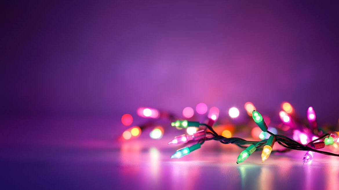 How to Recycle Christmas String Lights